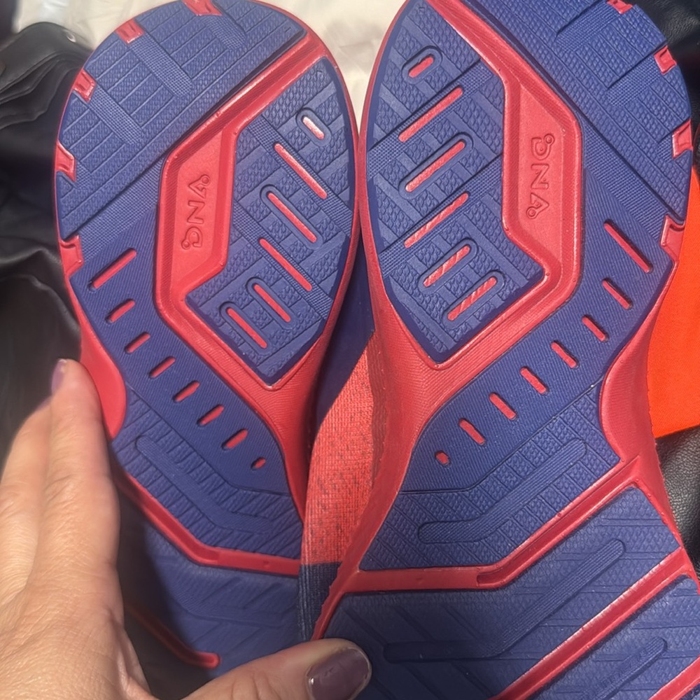 Brooks launch 8 women’s size 9.5 - Picture 4 of 4